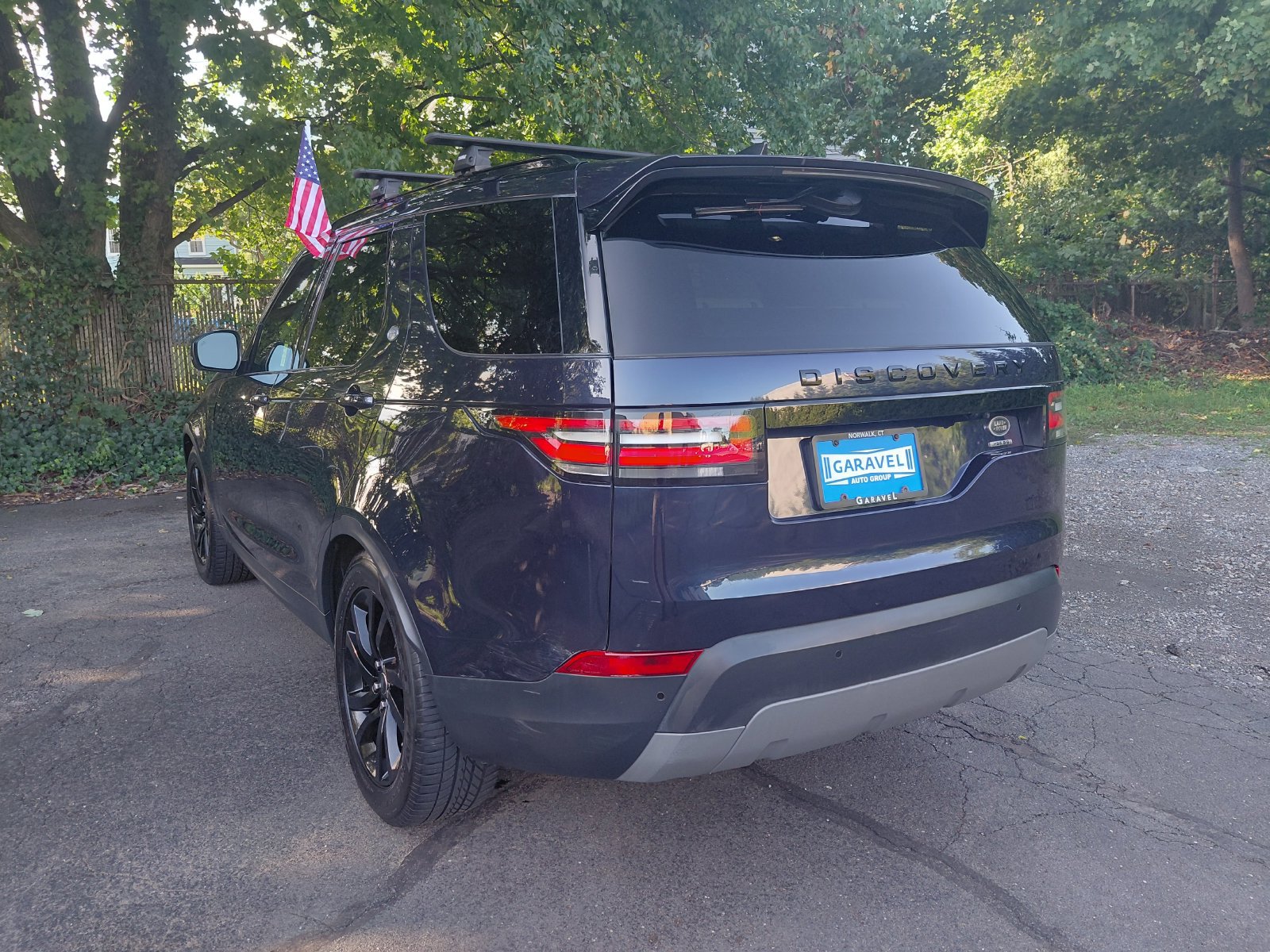 Used 2018 Land Rover Discovery HSE AWD/4WD image 31