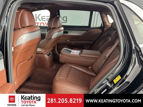 Used 2023 Genesis G90 3.5T image 14