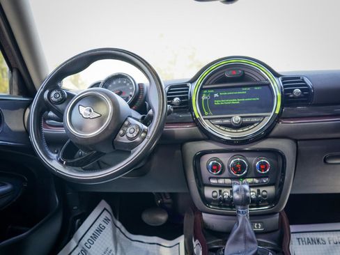 Used 2016 MINI Cooper Clubman S image 10