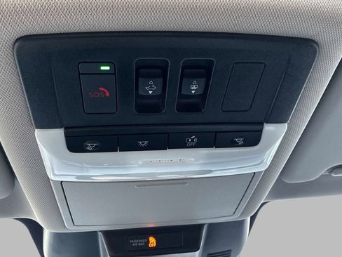 Used 2023 Nissan Rogue SL w/ SL Premium Package AWD/4WD image 37