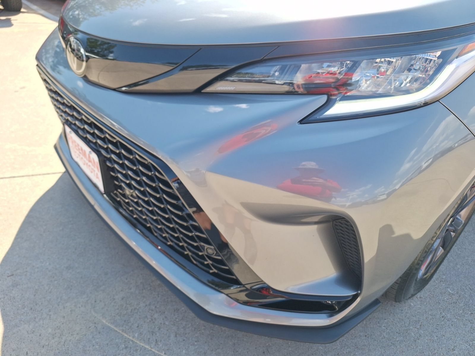 Used 2026 Toyota Sienna XSE AWD/4WD image 10