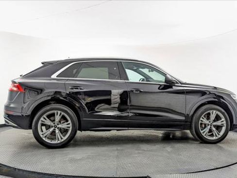 Used 2022 Audi Q8 Premium Plus w/ Premium Plus Package image 8