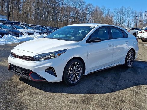 Used 2024 Kia Forte GT-Line w/ GT-Line Premium Package image 3