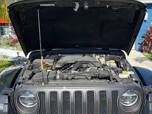 Used 2020 Jeep Wrangler Unlimited Rubicon AWD/4WD image 21