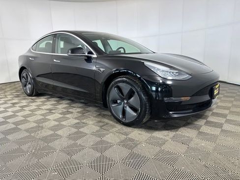 Used 2018 Tesla Model 3 Long Range image 2