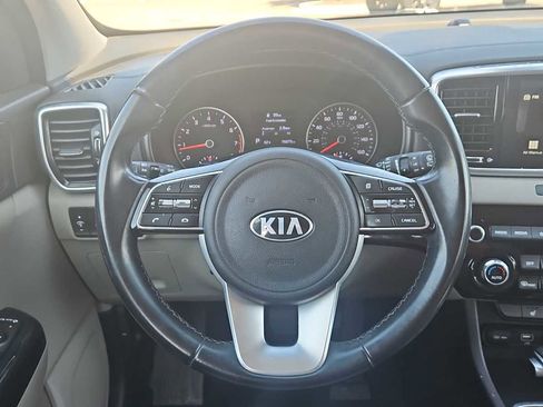 Used 2021 Kia Sportage EX image 11
