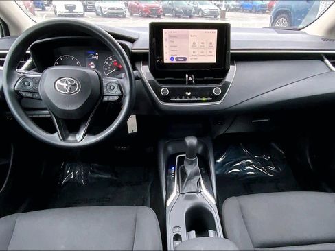 Used 2024 Toyota Corolla LE image 14
