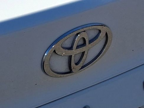 Used 2025 Toyota Camry LE image 34