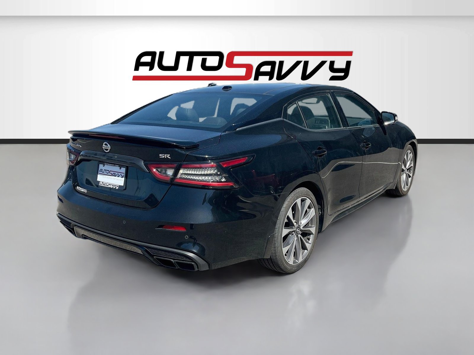 Used 2022 Nissan Maxima SR w/ Sport Mat Group FWD image 7