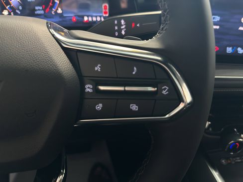 New 2025 Chevrolet Suburban Premier image 11