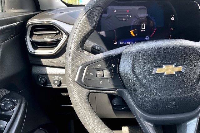 Used 2025 Chevrolet TrailBlazer LT AWD/4WD image 11
