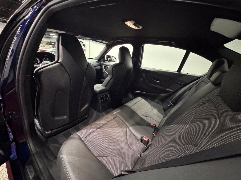 Used 2016 BMW M3 RWD image 29