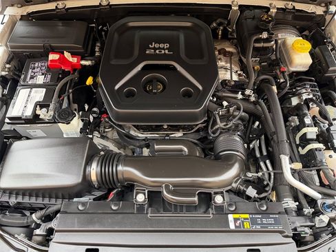 Used 2018 Jeep Wrangler Sport S image 9