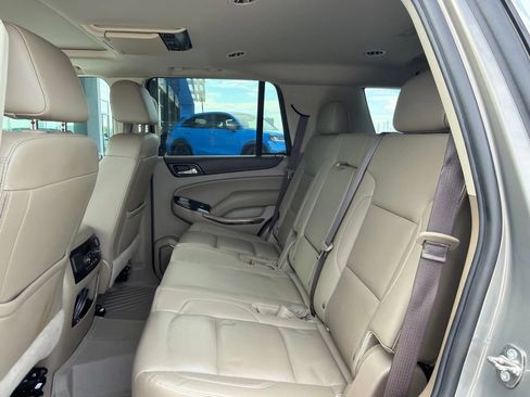 Used 2019 GMC Yukon SLT w/ Premium Edition RWD image 9