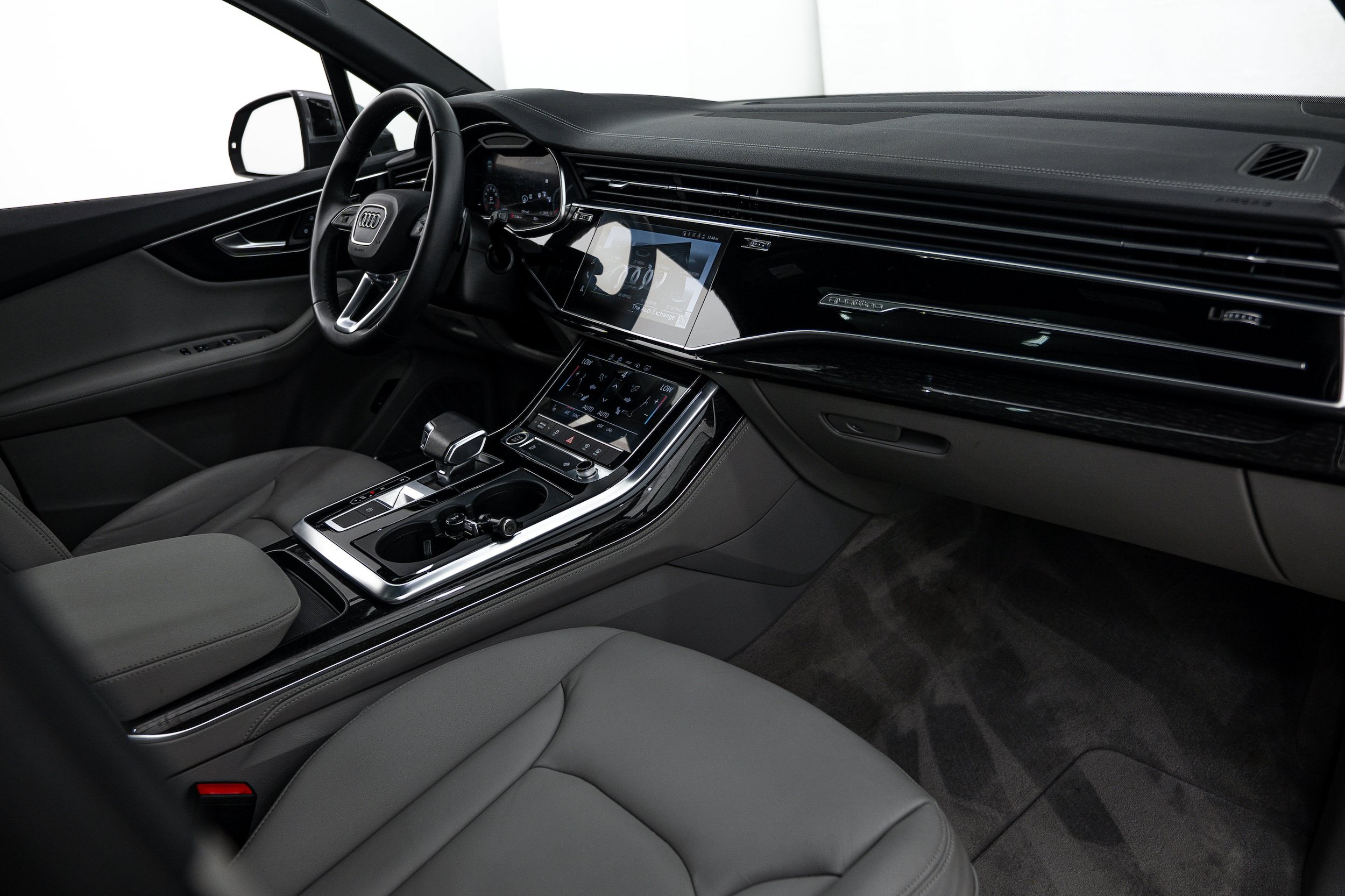 Certified 2023 Audi Q7 2.0T Premium Plus w/ Premium Plus Package AWD/4WD image 8