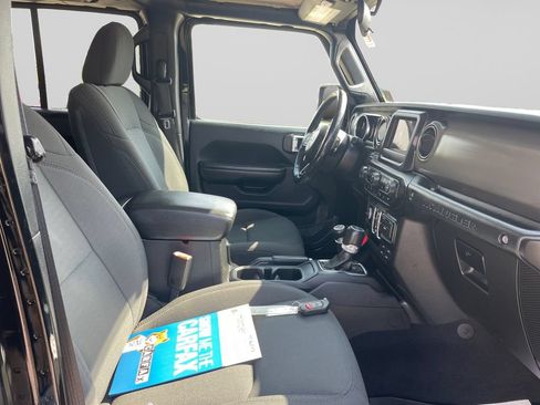 Used 2020 Jeep Wrangler Unlimited Sport AWD/4WD image 11