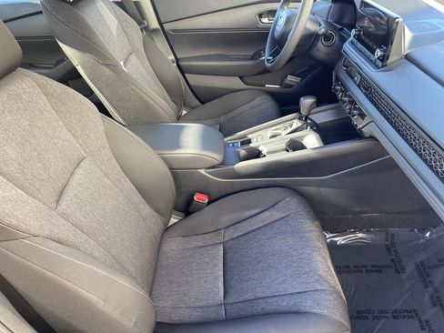 Used 2025 Honda Accord LX image 9