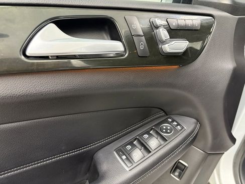 Used 2019 Mercedes-Benz GLS 450 4MATIC w/ Premium 1 Package image 14