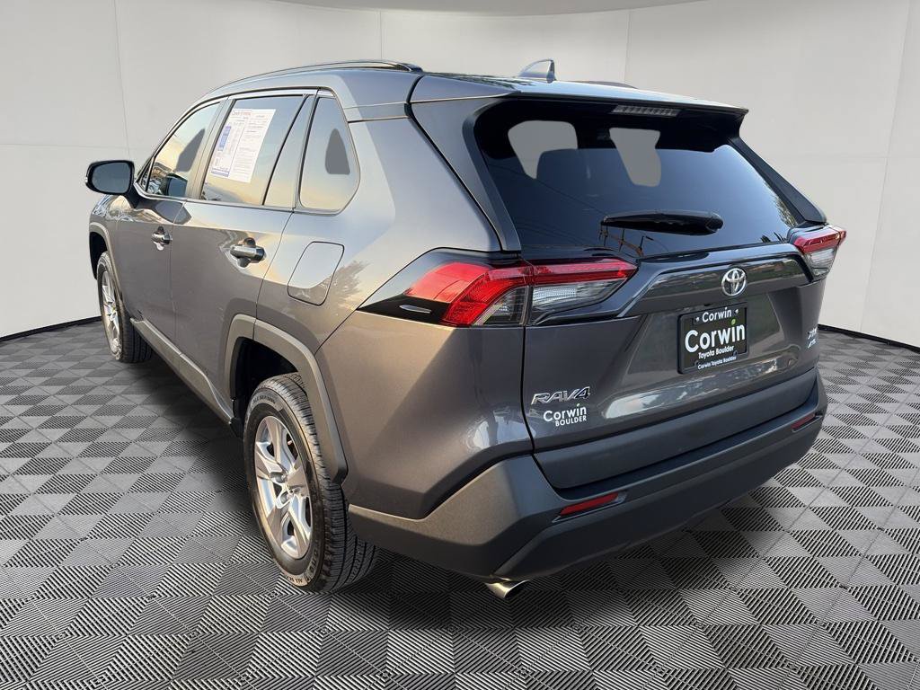 Used 2022 Toyota RAV4 XLE AWD/4WD image 6