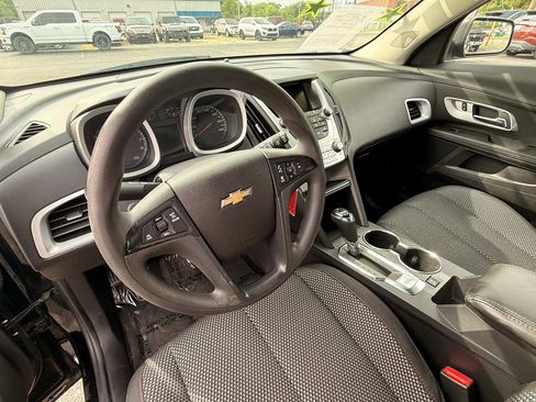 Used 2017 Chevrolet Equinox LS FWD image 8