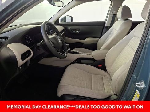 Used 2025 Honda HR-V LX image 15