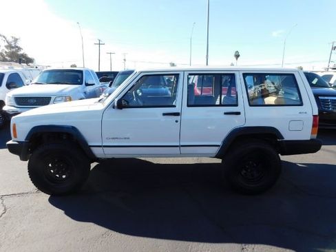 Used 1998 Jeep Cherokee Sport image 4