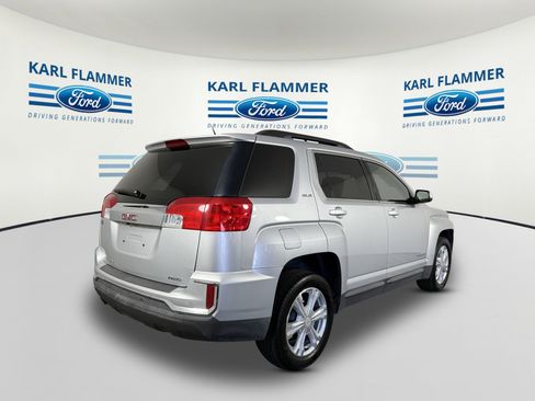 Used 2017 GMC Terrain SLE w/ Technology Package image 3