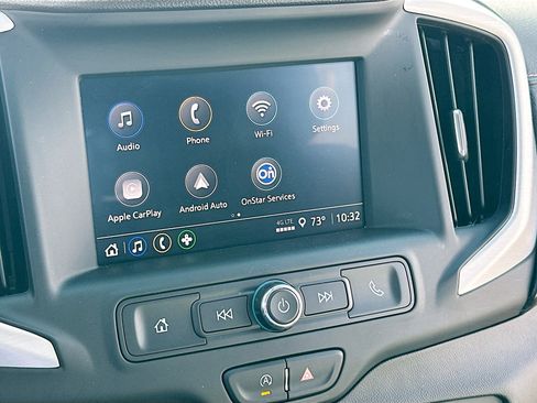 Used 2024 GMC Terrain SLE image 10