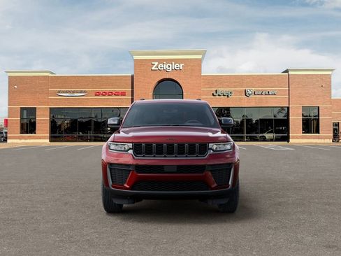 New 2026 Jeep Grand Cherokee Altitude AWD/4WD image 6