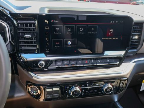 New 2026 GMC Sierra 1500 SLT w/ SLT Premium Plus Package AWD/4WD image 15