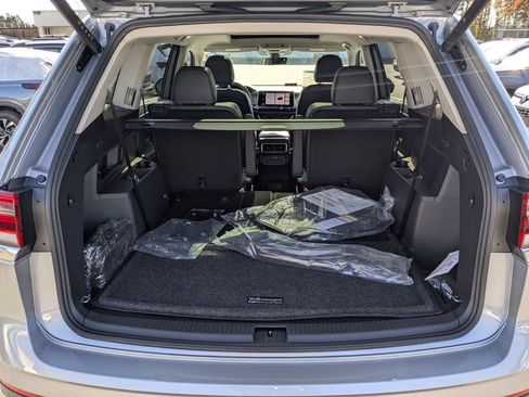 New 2026 Volkswagen Atlas SE image 31