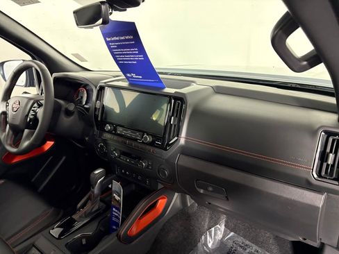 Used 2025 Nissan Frontier PRO-4X w/ Pro Premium Package image 36