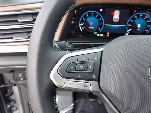 New 2026 Volkswagen Atlas SE FWD image 20