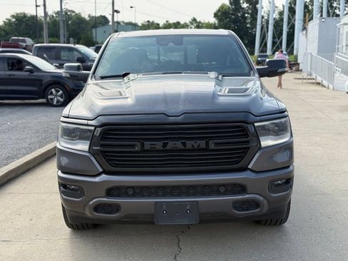 Used 2024 RAM 1500 Laramie AWD/4WD image 3
