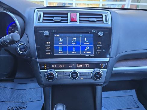 Used 2017 Subaru Outback 2.5i Limited image 23
