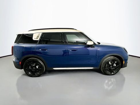 New 2025 MINI Cooper Countryman SE image 4