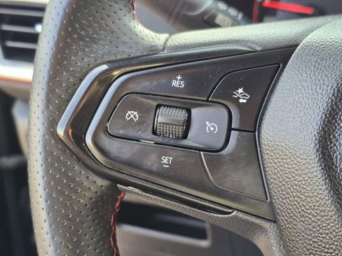 Used 2021 Chevrolet TrailBlazer RS w/ Convenience Package image 11