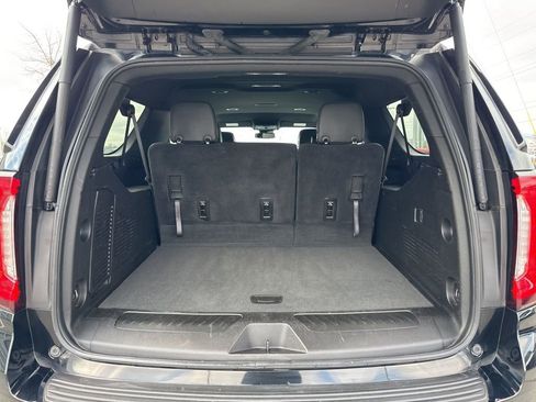 Used 2024 GMC Yukon XL SLT image 33