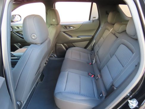 Certified 2026 Chevrolet Equinox LT w/ Safety and Technology Package AWD/4WD image 26