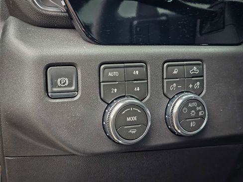 New 2026 GMC Sierra 1500 SLT w/ SLT Premium Plus Package AWD/4WD image 17