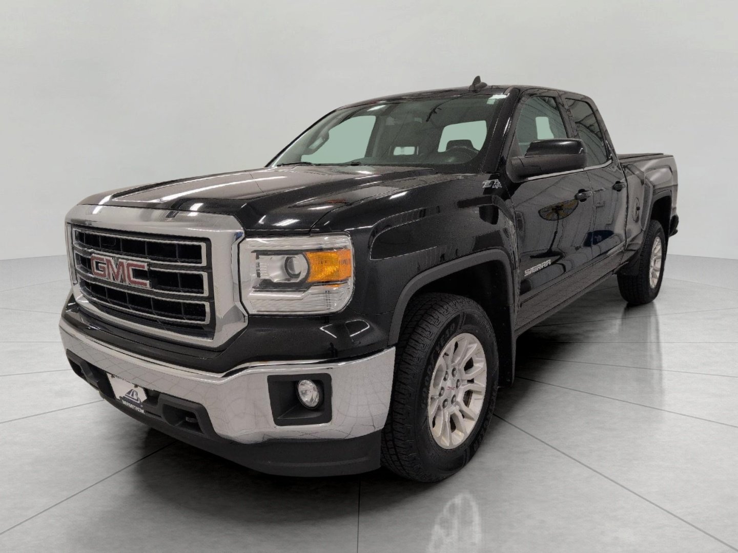 Used 2015 GMC Sierra 1500 SLE w/ SLE Value Package AWD/4WD image 13