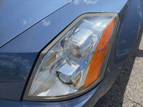 Used 2005 Cadillac XLR RWD image 14