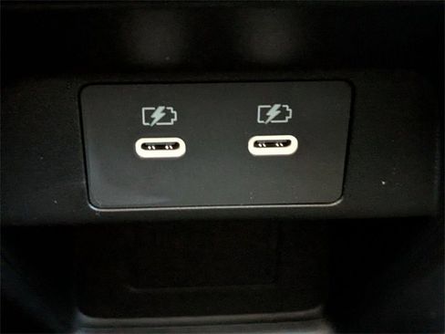 New 2025 Mitsubishi Outlander SE image 15