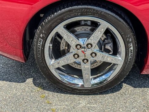 Used 2008 Chevrolet Corvette Convertible w/ Preferred Equipment Group RWD image 35