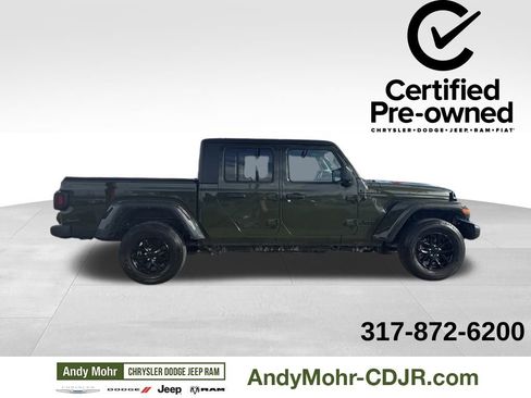 Used 2022 Jeep Gladiator Sport image 8