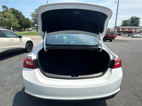 Used 2024 Chevrolet Malibu LT FWD image 7