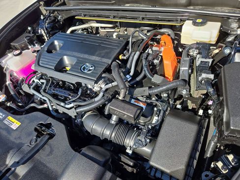 Used 2025 Toyota Crown Nightshade image 32