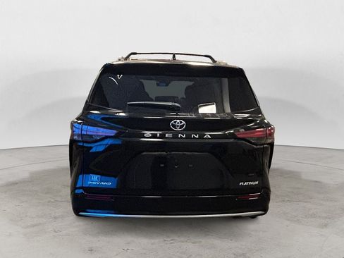 New 2026 Toyota Sienna Platinum AWD/4WD image 4