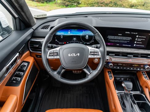 Used 2025 Kia Telluride SX Prestige X-Line AWD/4WD image 23