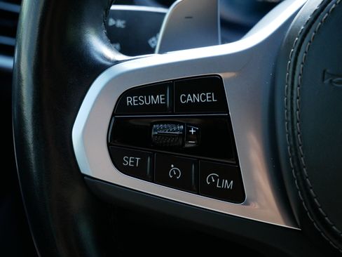 Used 2023 BMW X6 xDrive40i w/ M Sport Package image 28